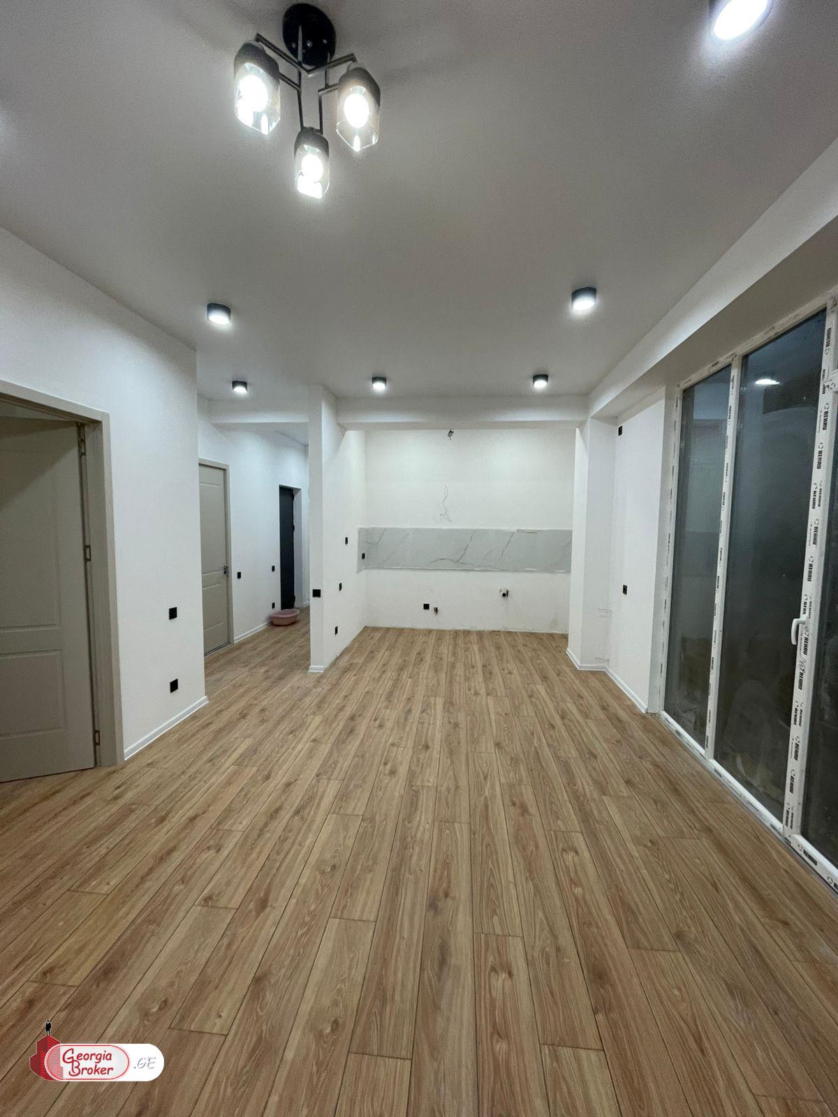 იყიდება ახალი გარემონტებული 3 ოთახიანი ბინა